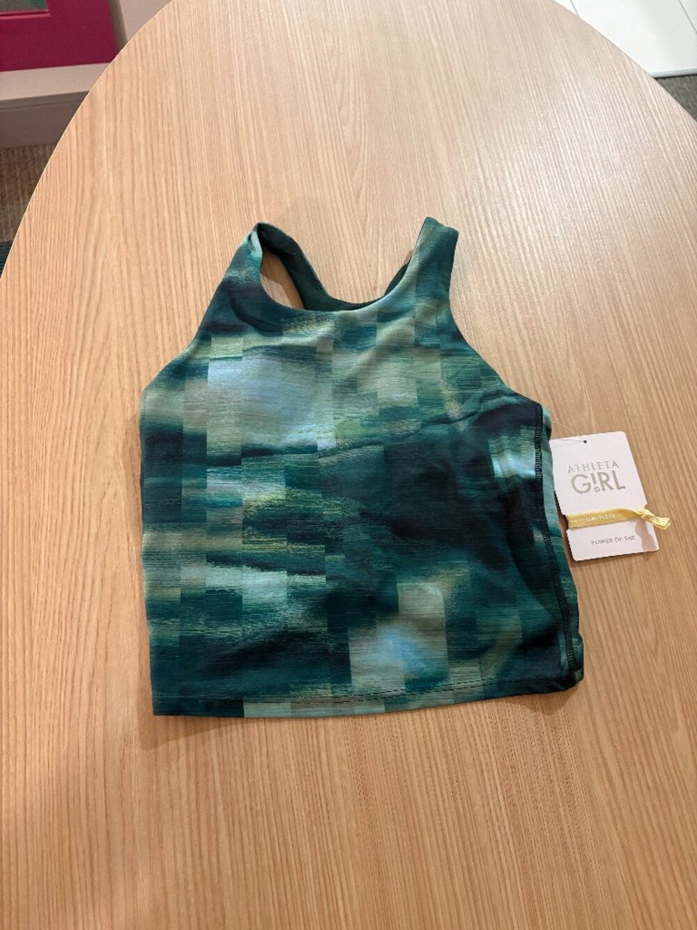 Athleta Girl Long Distance Sports Bra Tank Top Large 12 Green Geometric NWT Pads